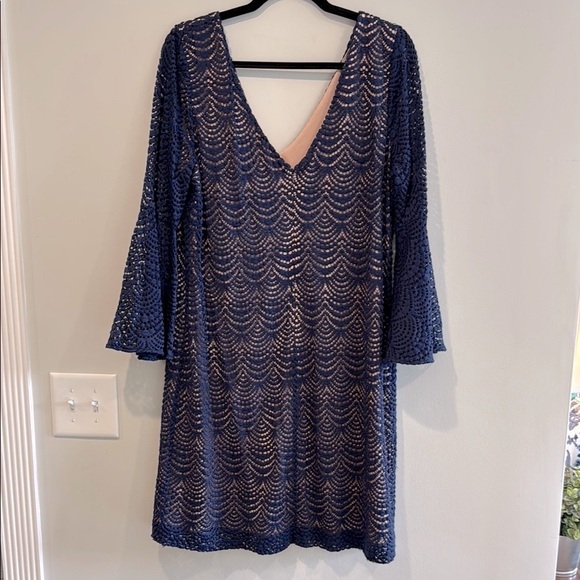 Lilly Pulitzer Dresses & Skirts - 🌴 Lilly Pulitzer Navy crochet dress bell sleeves w stretch fully lined body XL